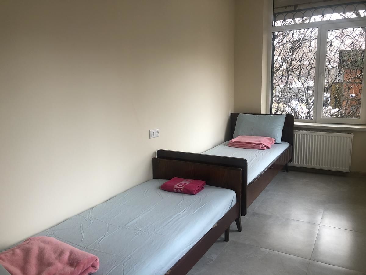 Хостелы All Seasons Hostelandtours Ереван-29
