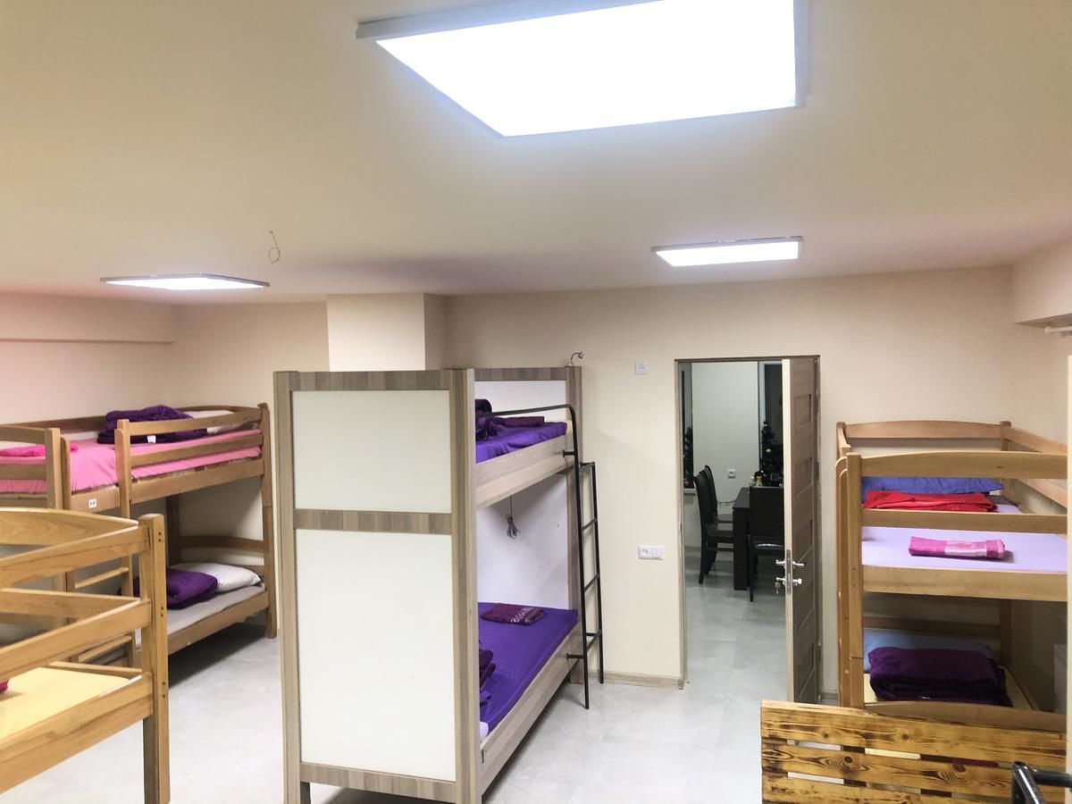 Хостелы All Seasons Hostelandtours Ереван-44