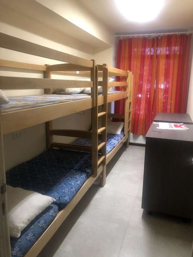 Хостелы All Seasons Hostelandtours Ереван-21